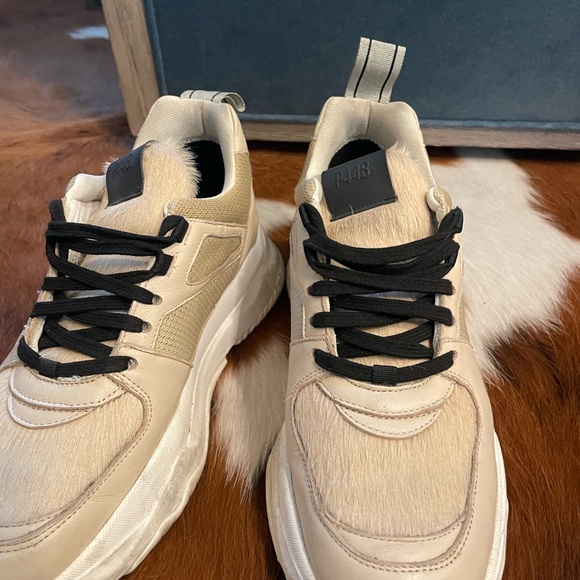 P448 cream fur tennis shoes sold out - Picture 6 of 6